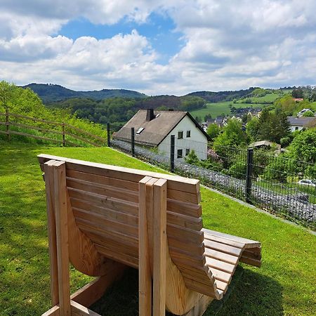 Ferienwohnungen Am Aeppelsberg Volkesfeld Dış mekan fotoğraf