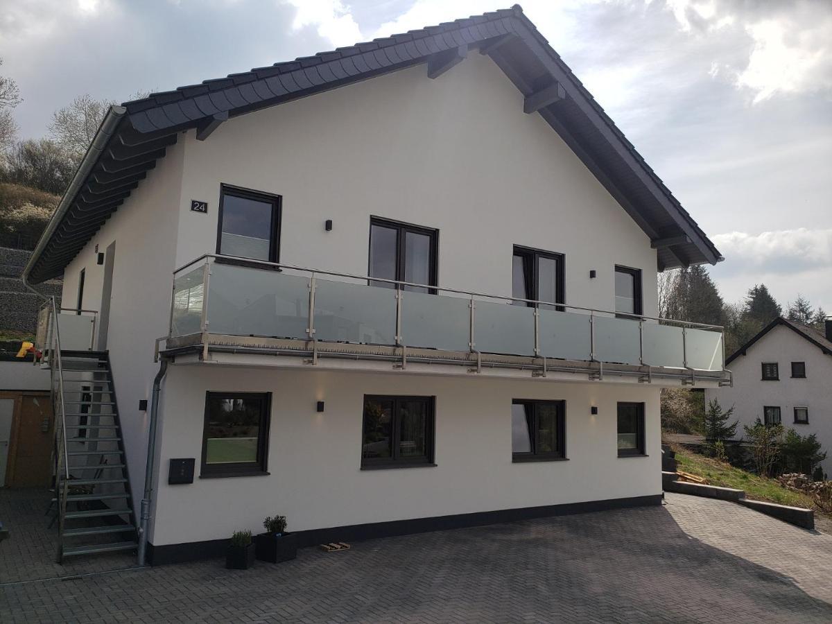 Ferienwohnungen Am Aeppelsberg Volkesfeld Dış mekan fotoğraf